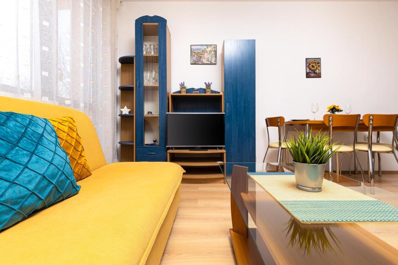 Lovely 1Bd Apartment Close To The Summer Theatre 플로브디프 외부 사진