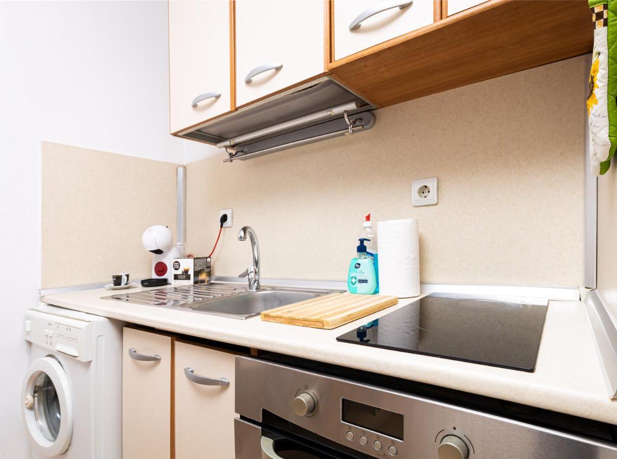 Lovely 1Bd Apartment Close To The Summer Theatre 플로브디프 외부 사진